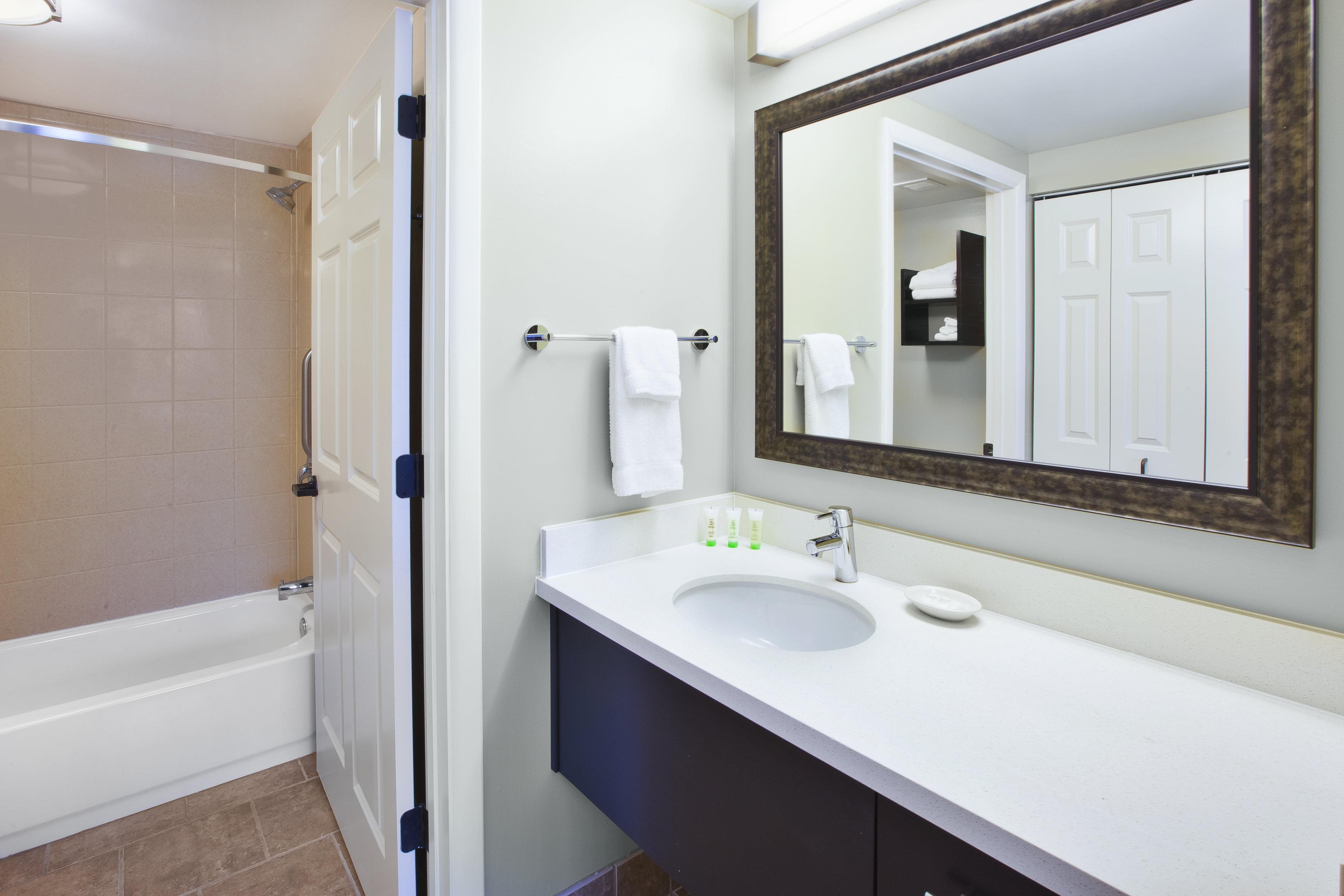 Staybridge Suites Cleveland Mayfield Heights Beachwood By Ihg Eksteriør billede