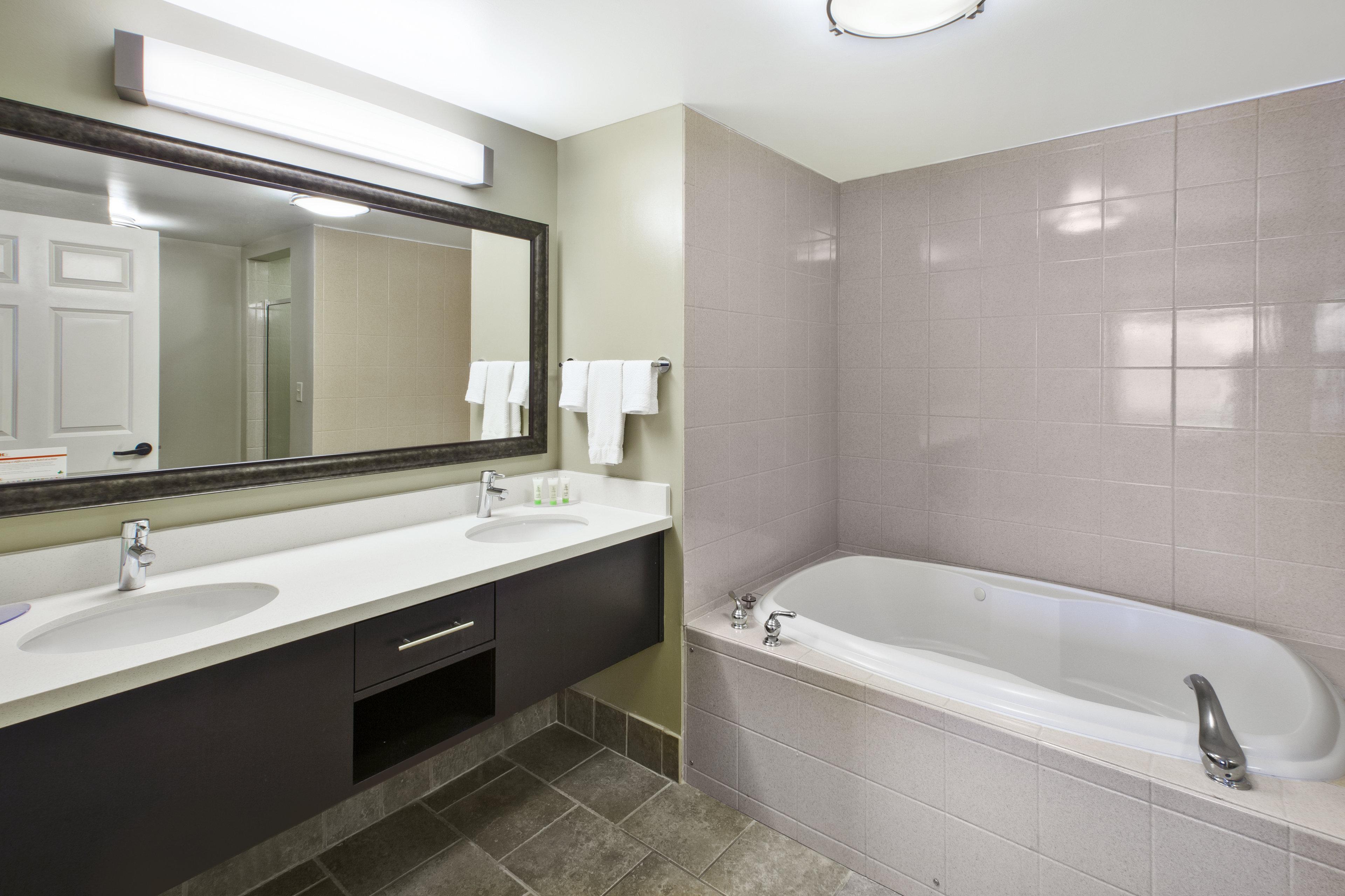 Staybridge Suites Cleveland Mayfield Heights Beachwood By Ihg Eksteriør billede