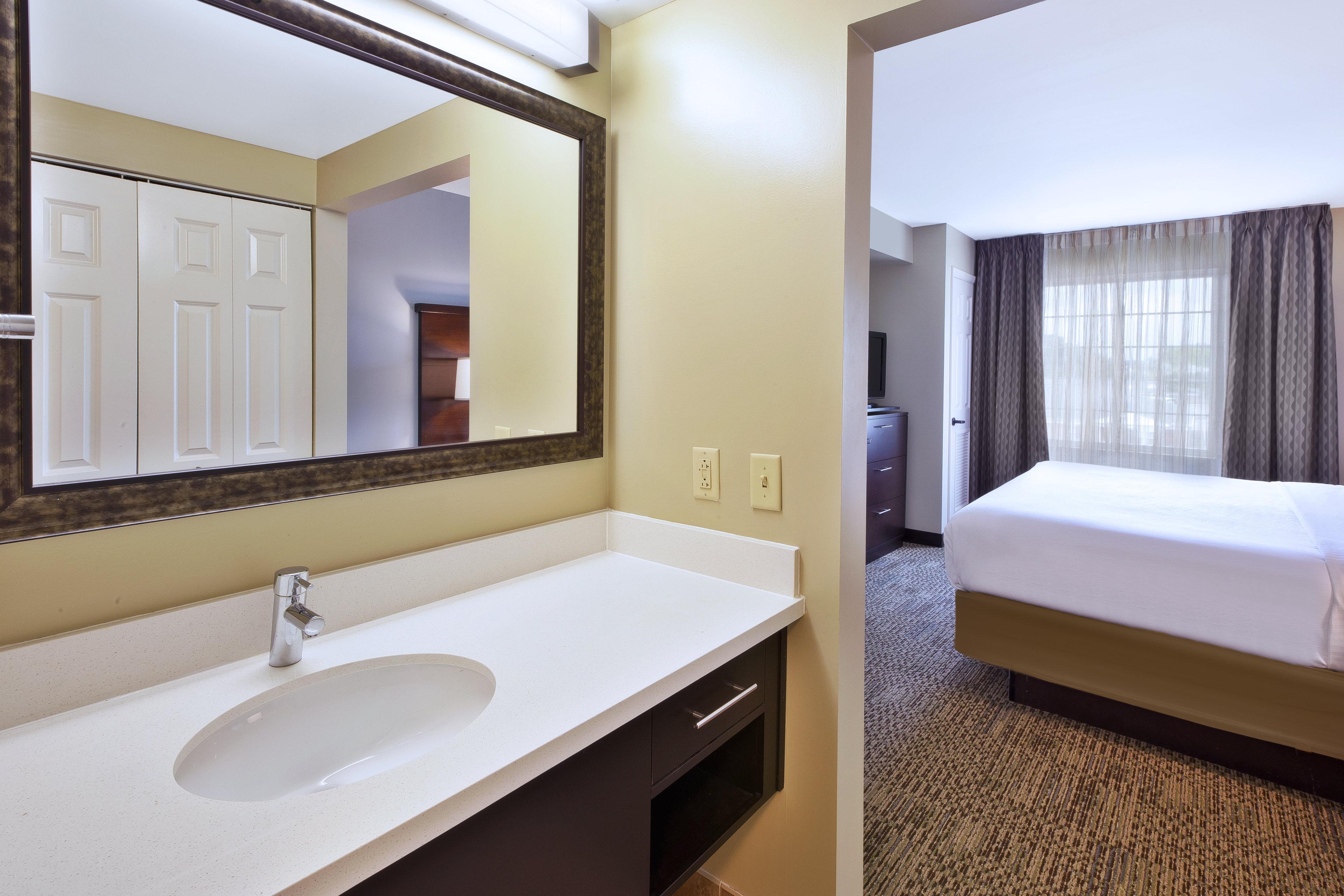 Staybridge Suites Cleveland Mayfield Heights Beachwood By Ihg Eksteriør billede
